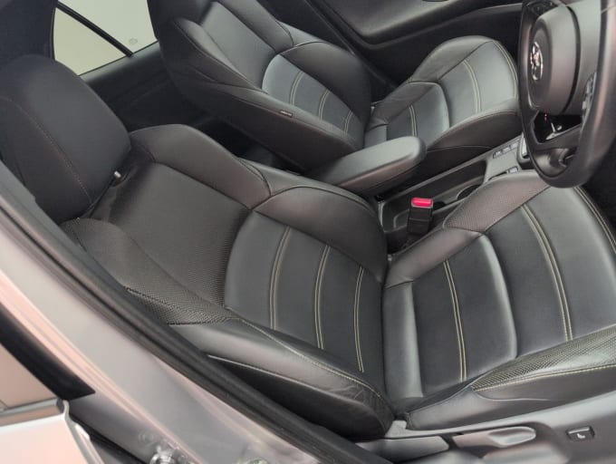 2025 Toyota Yaris Cross