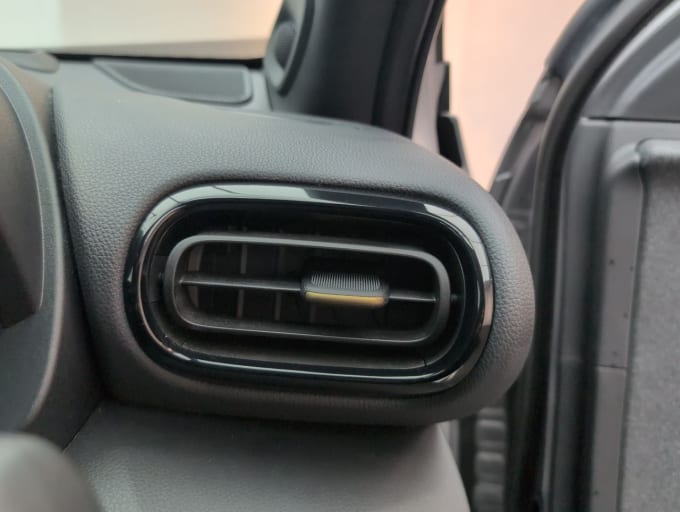 2025 Toyota Yaris Cross
