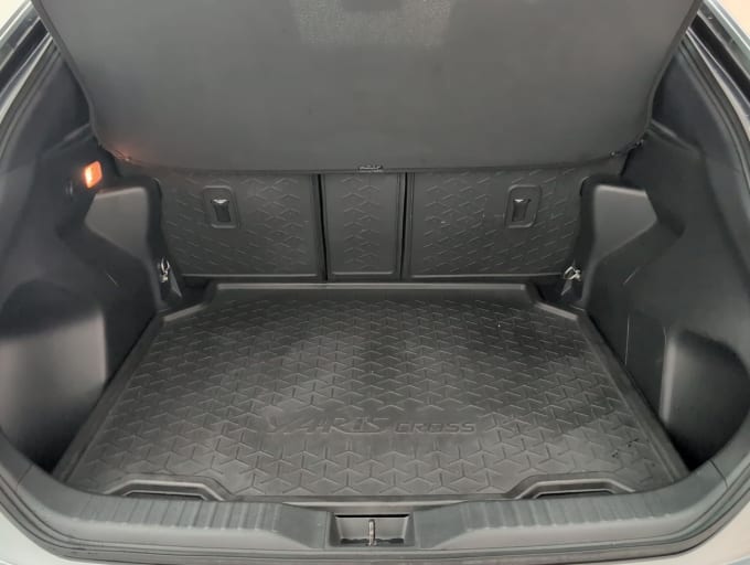 2025 Toyota Yaris Cross