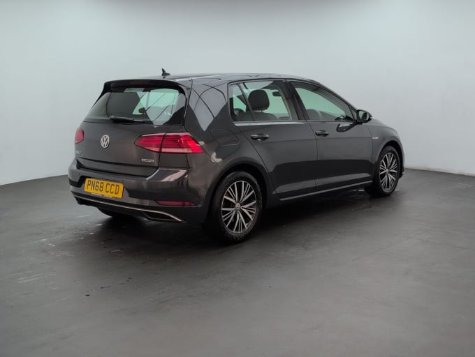 2025 Volkswagen Golf