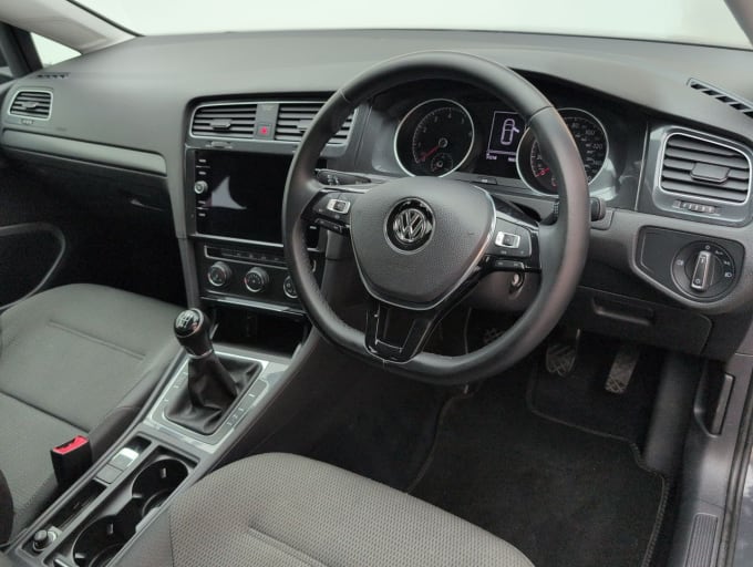 2025 Volkswagen Golf