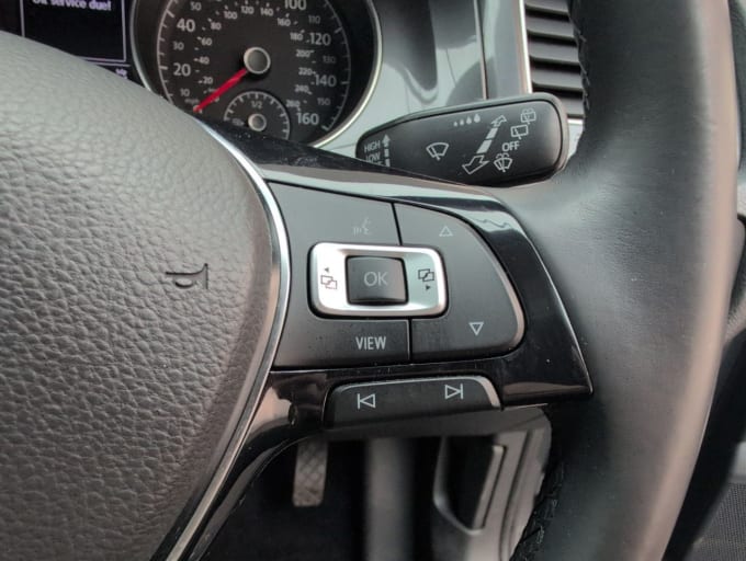 2025 Volkswagen Golf
