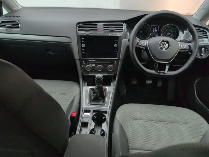 2025 Volkswagen Golf