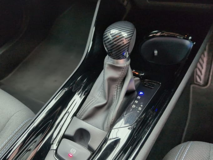 2025 Toyota C-hr