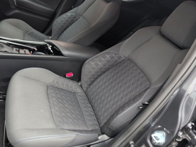 2025 Toyota C-hr
