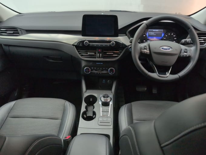 2025 Ford Kuga
