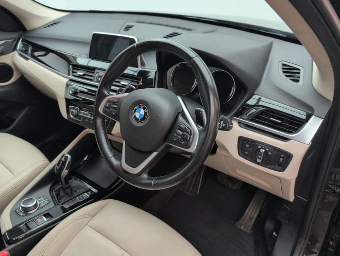 2025 BMW X1