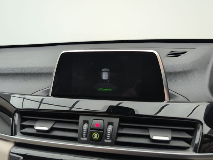 2025 BMW X1