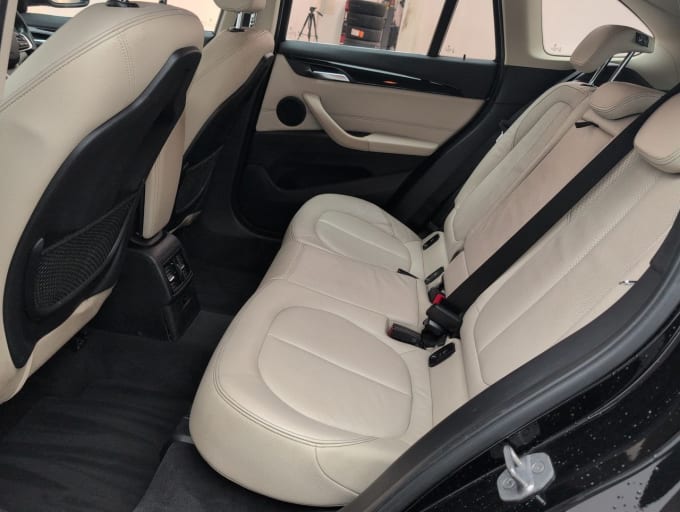2025 BMW X1