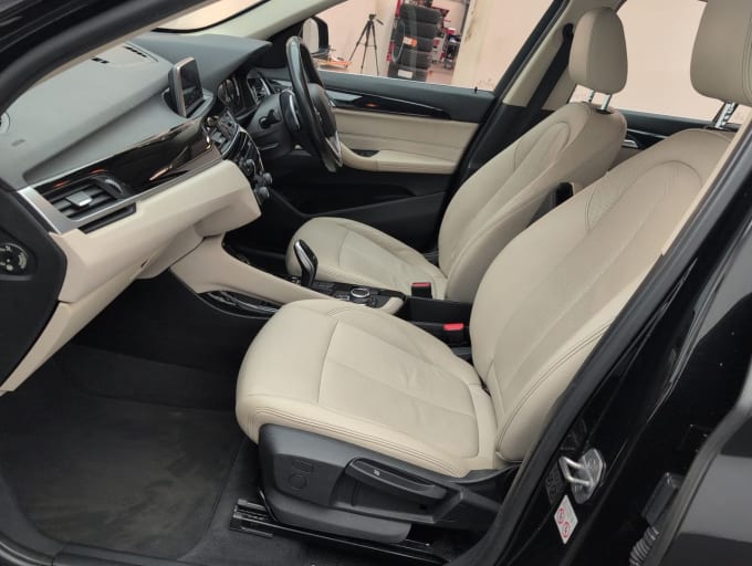 2025 BMW X1