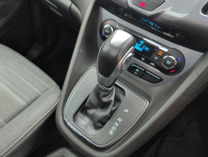 2025 Ford Grand Tourneo Connect