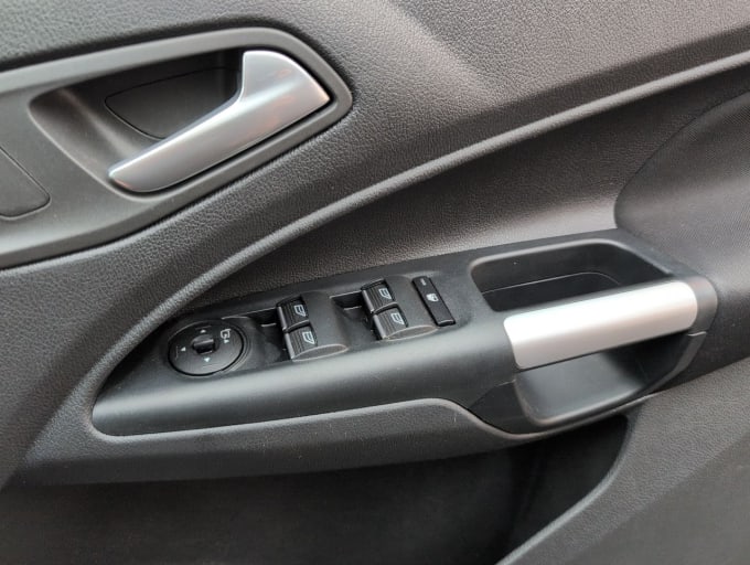 2025 Ford Grand Tourneo Connect
