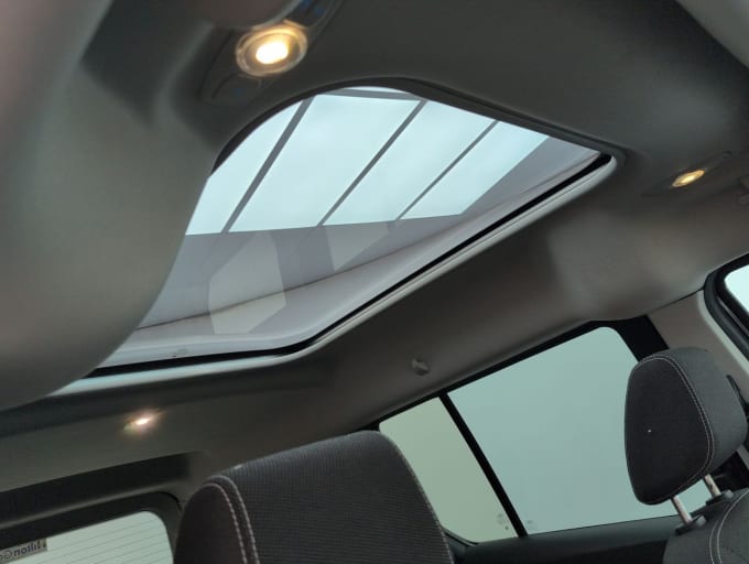 2025 Ford Grand Tourneo Connect
