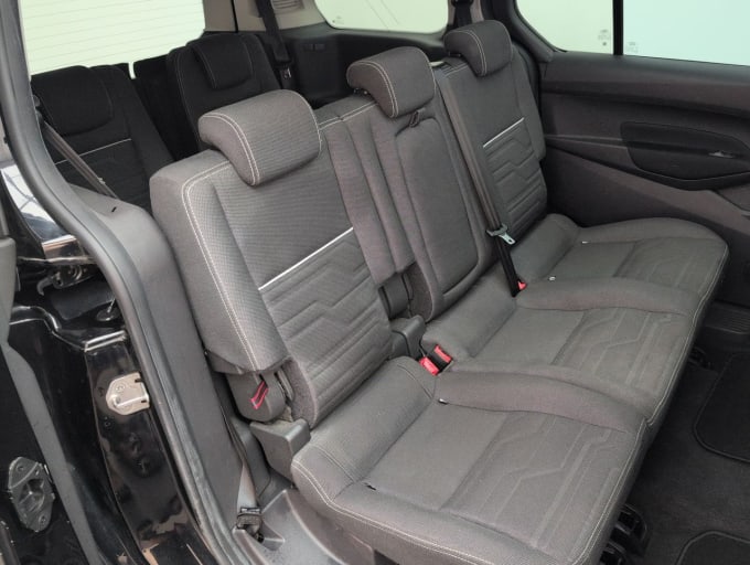 2025 Ford Grand Tourneo Connect