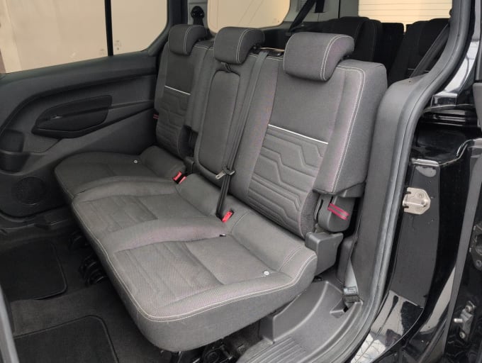 2025 Ford Grand Tourneo Connect