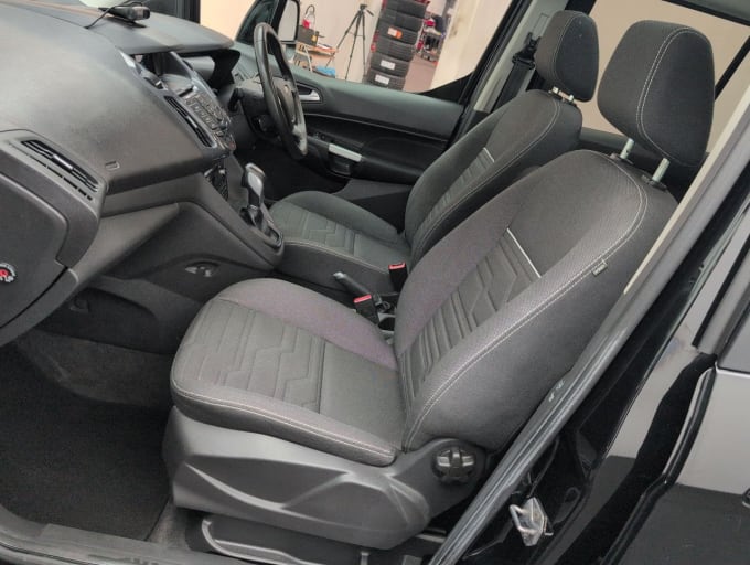 2025 Ford Grand Tourneo Connect
