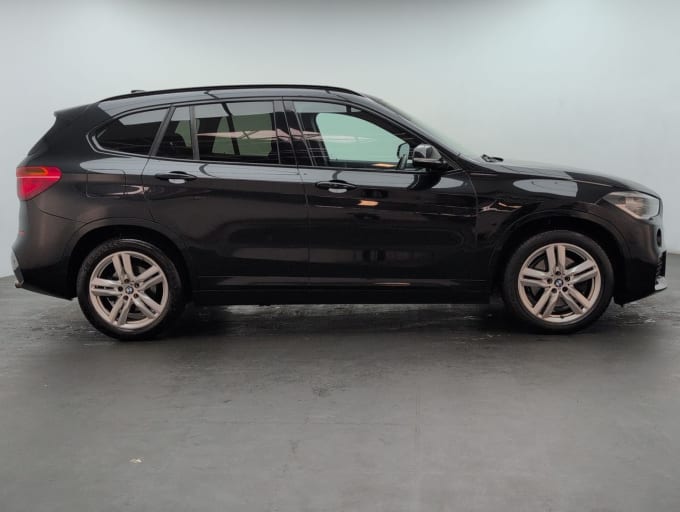 2025 BMW X1