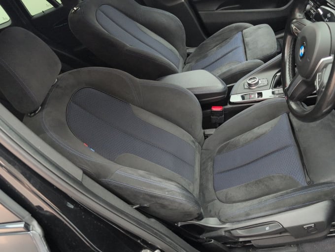 2025 BMW X1