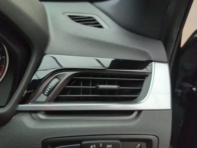2025 BMW X1