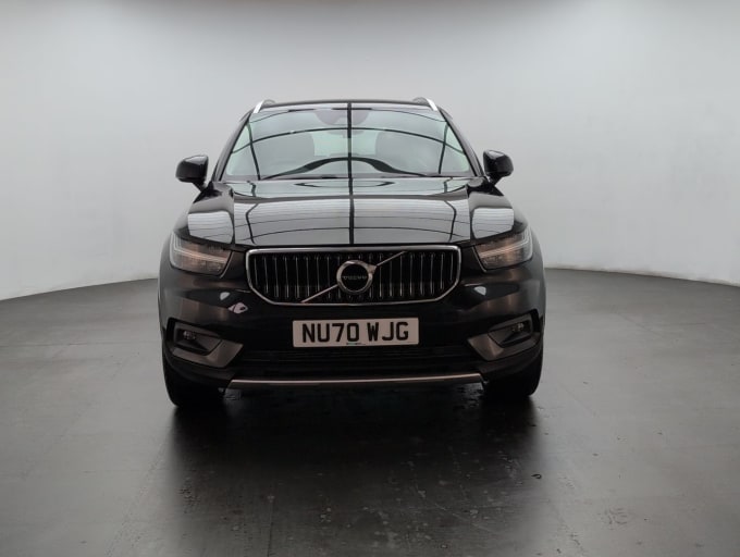 2025 Volvo Xc40