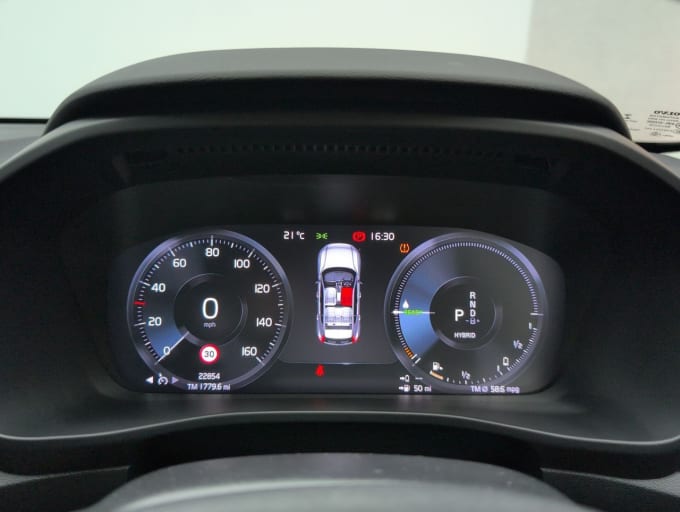 2025 Volvo Xc40