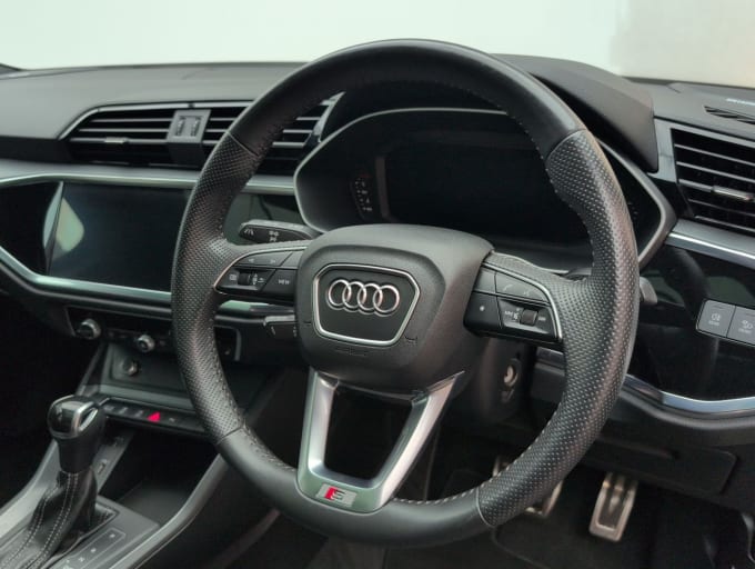 2025 Audi Q3