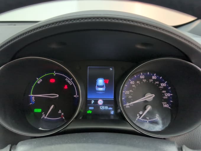 2025 Toyota C-hr