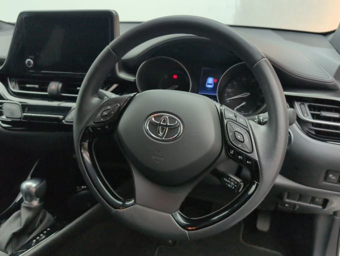 2025 Toyota C-hr