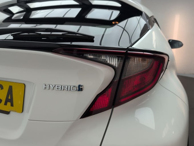 2025 Toyota C-hr