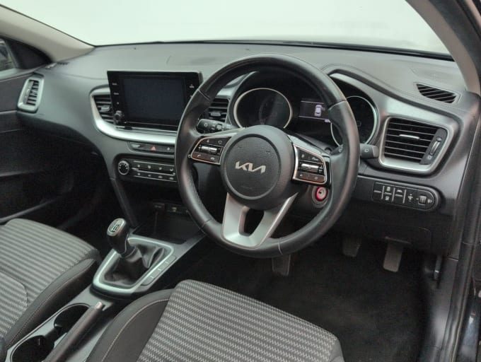2025 Kia Xceed
