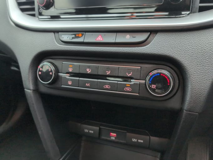 2025 Kia Xceed