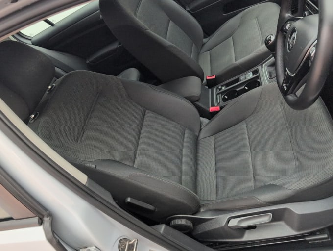 2025 Volkswagen Golf