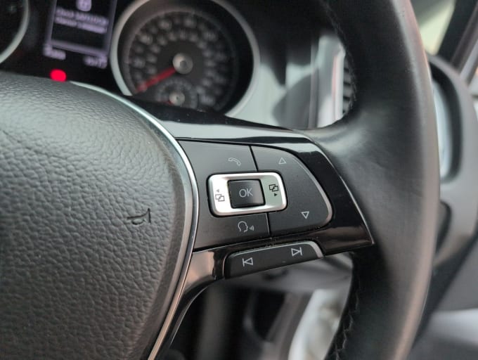 2025 Volkswagen Golf