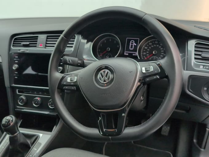 2025 Volkswagen Golf
