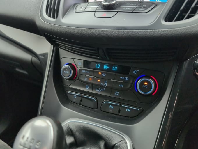 2025 Ford Kuga