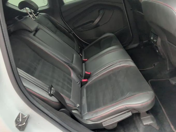 2025 Ford Kuga