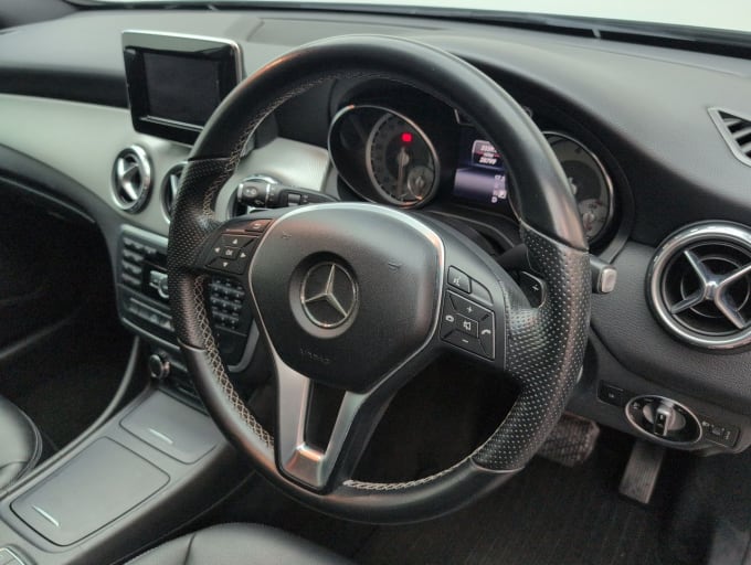 2025 Mercedes-benz 180