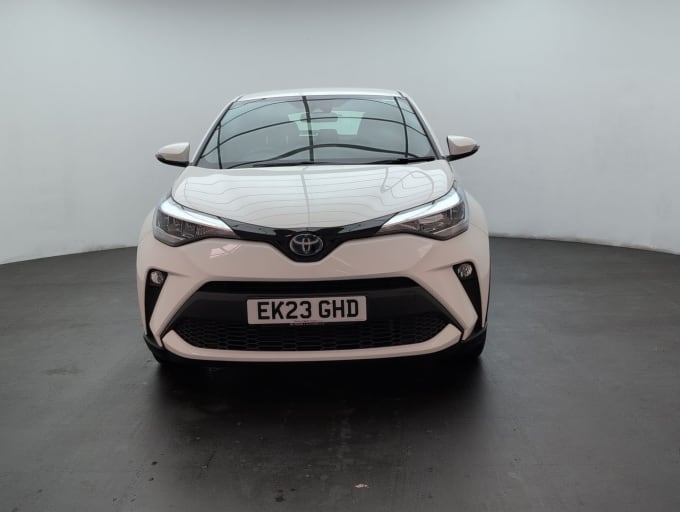 2025 Toyota C-hr