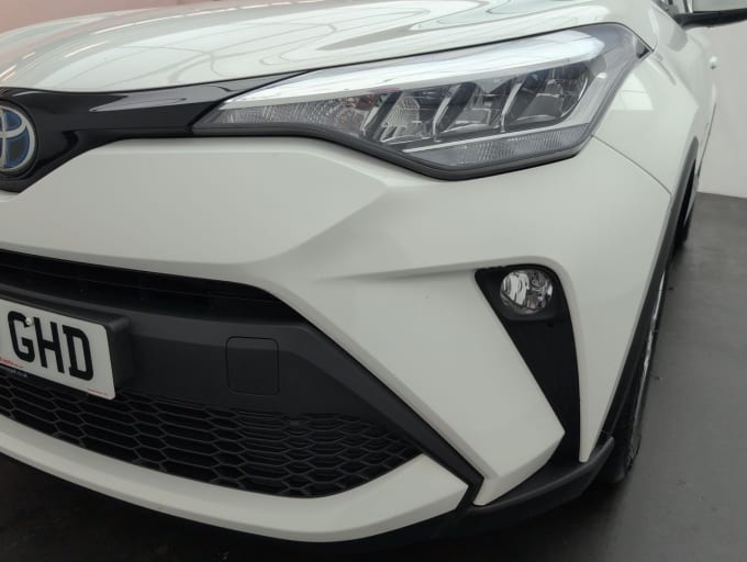 2025 Toyota C-hr