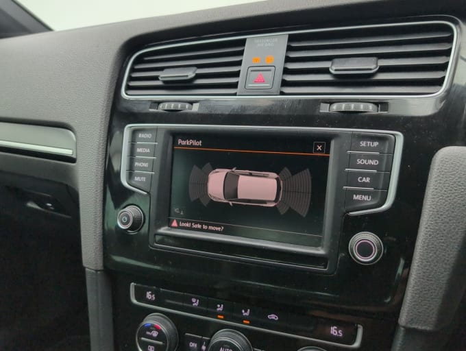 2025 Volkswagen Golf
