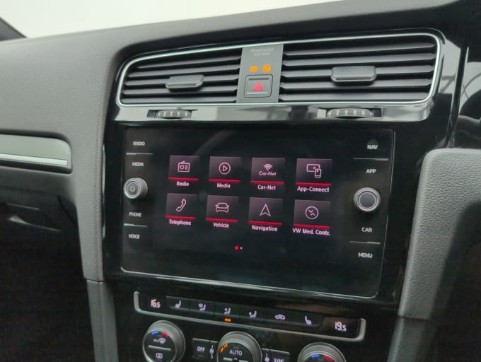 2025 Volkswagen Golf
