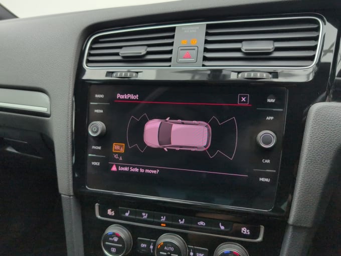 2025 Volkswagen Golf