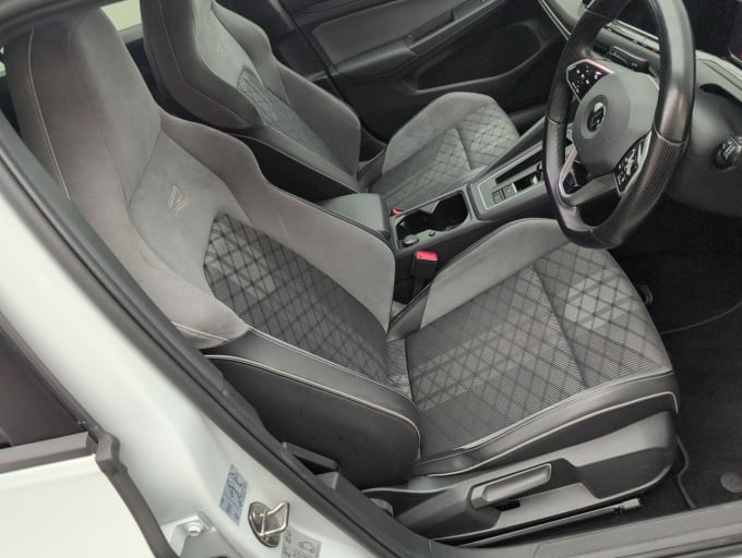 2025 Volkswagen Golf