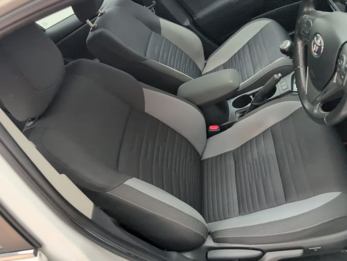 2025 Toyota Auris