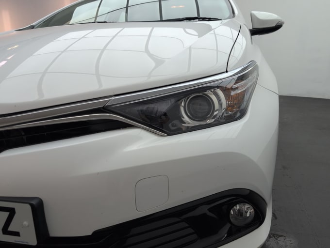 2025 Toyota Auris