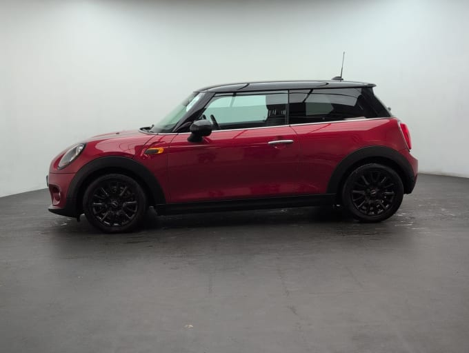 2025 Mini Hatch