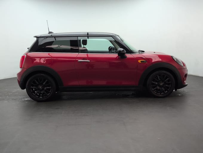 2025 Mini Hatch