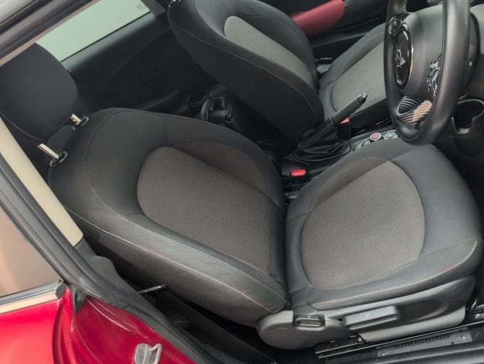 2025 Mini Hatch