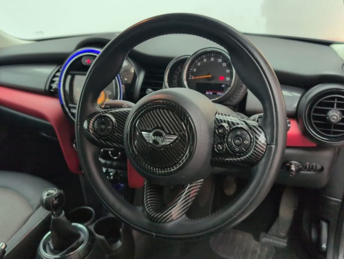 2025 Mini Hatch