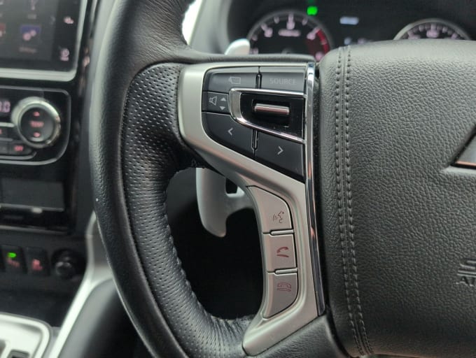2025 Mitsubishi Shogun Sport